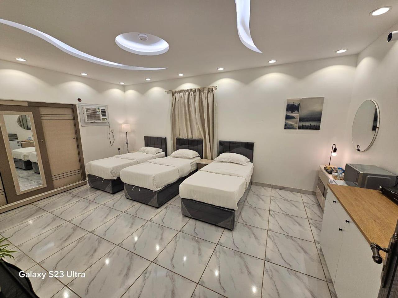 Comfortable & Big Family Apartments 10Mins Drive To Al-Masjid -Nabawi - Nozol Noor 2 Medina Exterior foto